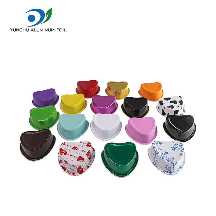 Coimeádáin scragall alúmanaim réidh le cruth croí-chruthach